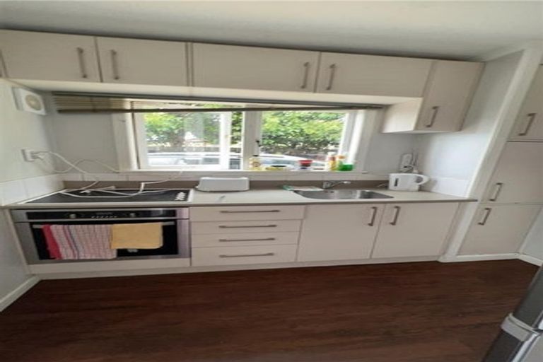 Photo of property in 1a/24 Vine Street, Mangere East, Auckland, 2024