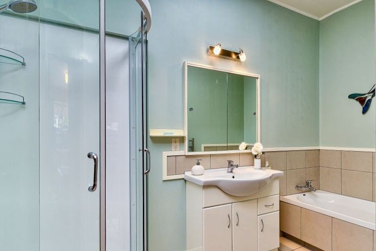 Photo of property in 1/205 Knight Street, Hastings, 4122