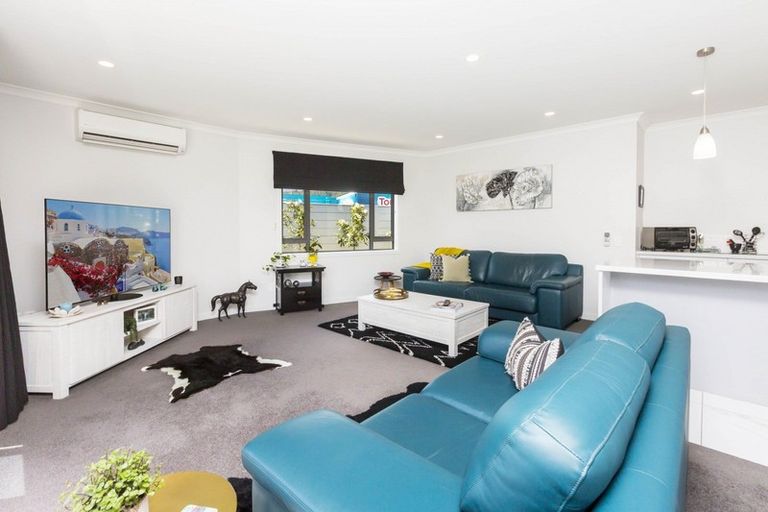 Photo of property in 11 Vernon Grove, Brown Owl, Upper Hutt, 5018