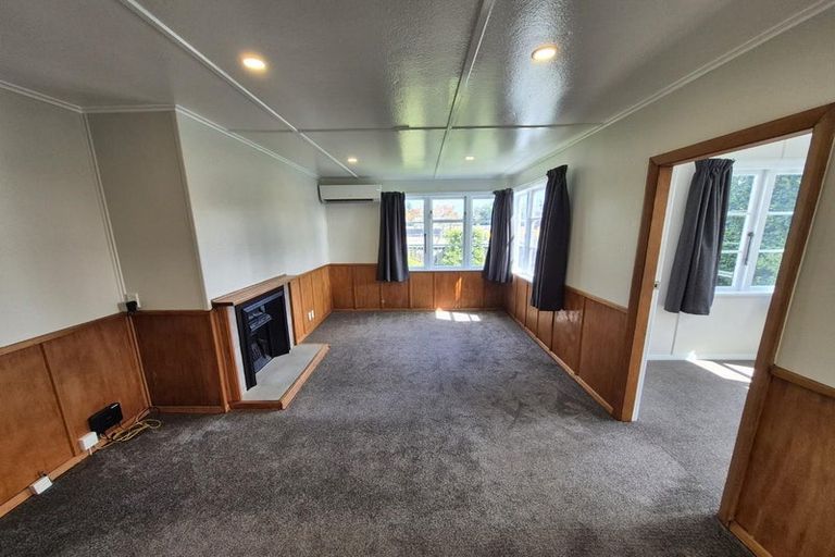 Photo of property in 18 Christian Street, Bryndwr, Christchurch, 8053