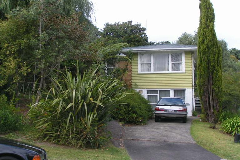 Photo of property in 99 Bond Crescent, Forrest Hill, Auckland, 0620