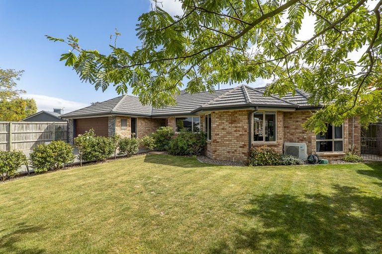 Photo of property in 7 Jarnac Boulevard, Yaldhurst, Christchurch, 8042
