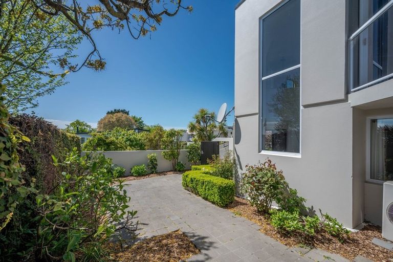 Photo of property in 1 Overdale Drive, Cashmere, Christchurch, 8022
