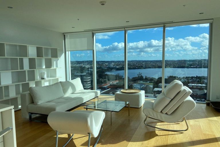 Photo of property in Sentinel Apartments, 2001/3 Northcroft Street, Takapuna, Auckland, 0622