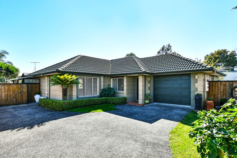 Photo of property in 62 Taka Street, Takanini, 2112