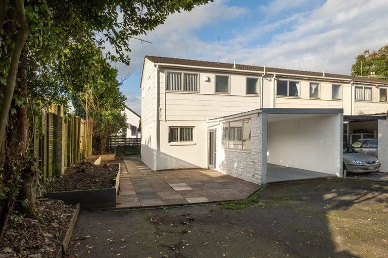 Photo of property in 90a Beaumonts Way, Manurewa, Auckland, 2102