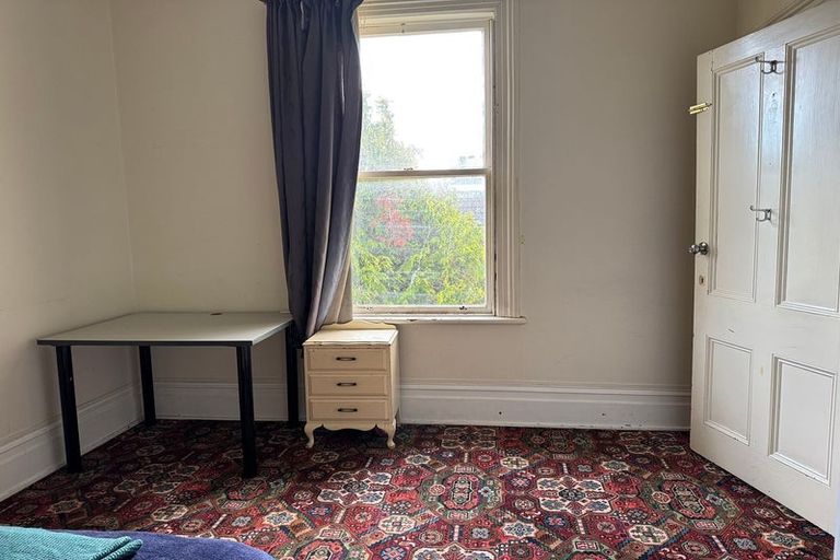 Photo of property in 4 Levy Street, Mount Victoria, Wellington, 6011