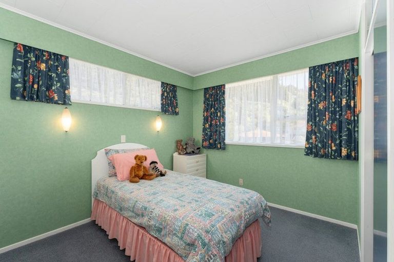 Photo of property in 1 Dunrobin Grove, Silverstream, Upper Hutt, 5019