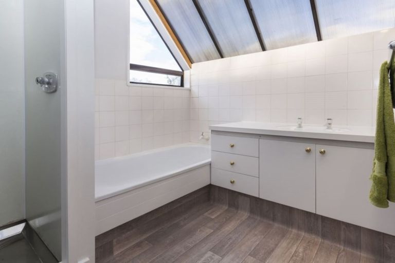 Photo of property in 60 Muir Avenue, Halswell, Christchurch, 8025