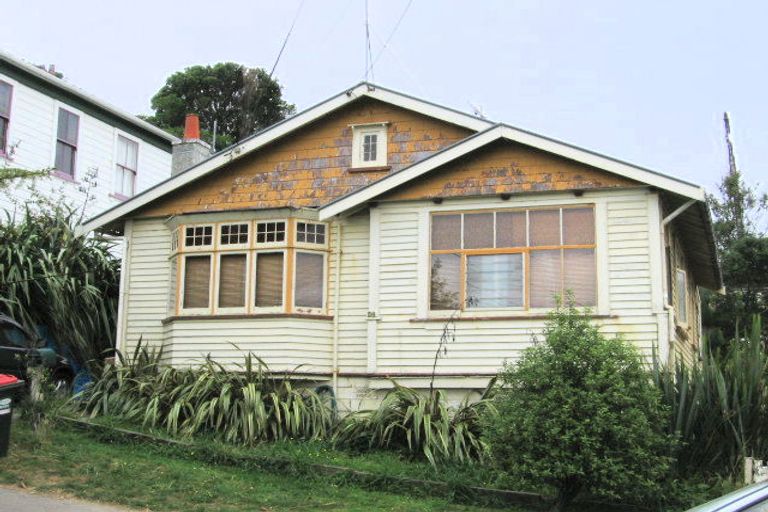 Photo of property in 54 Te Wharepouri Street, Berhampore, Wellington, 6023