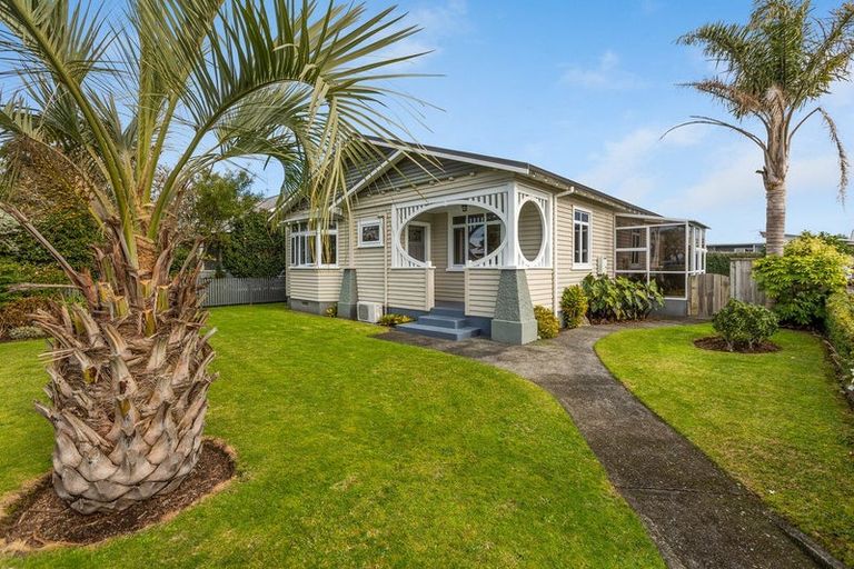 Photo of property in 46 Sanders Avenue, Westown, New Plymouth, 4310