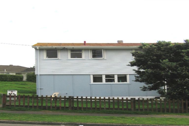 Photo of property in 125-131 Bedford Street, Cannons Creek, Porirua, 5024