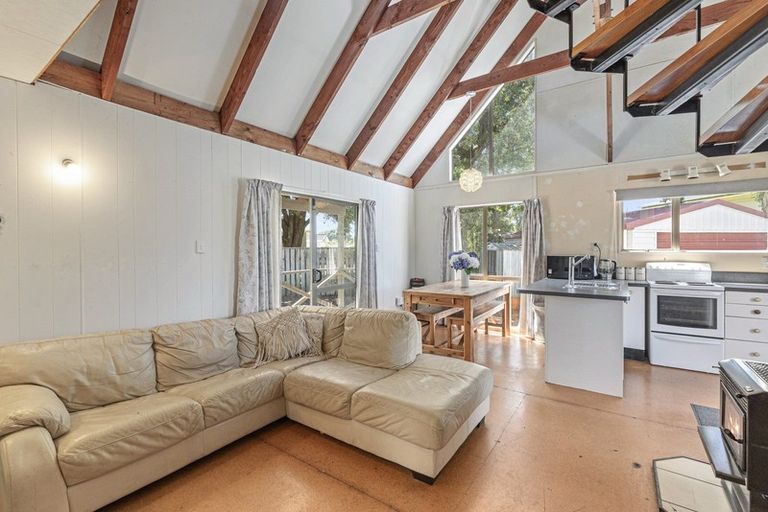 Photo of property in 52b Kirk Street, Otaki, 5512