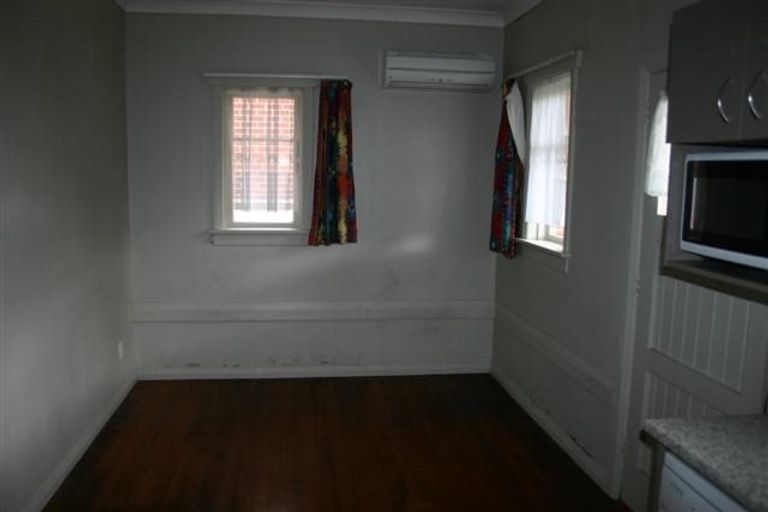 Photo of property in 8 Howe Street, North Dunedin, Dunedin, 9016