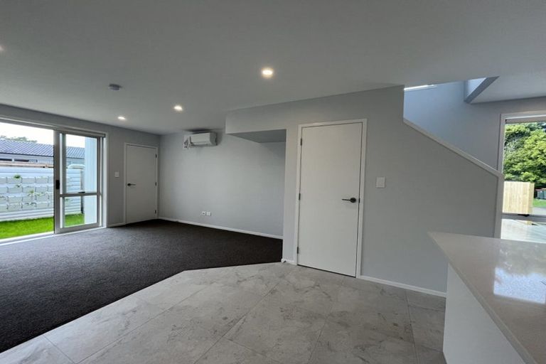 Photo of property in 12d Greenock Road, Ranui, Auckland, 0612
