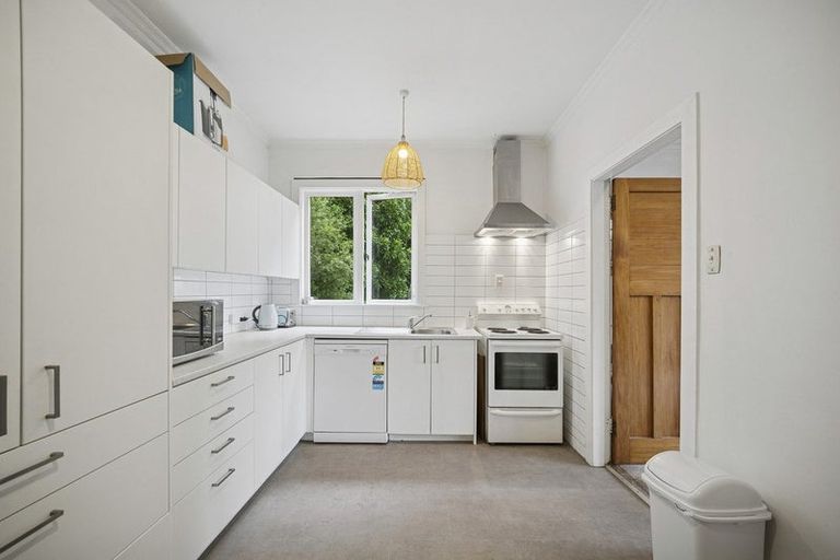 Photo of property in 21 Laura Avenue, Brooklyn, Wellington, 6021