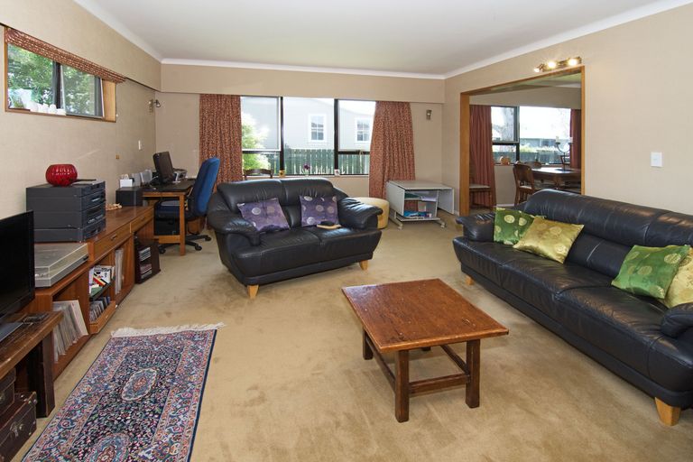 Photo of property in 42 Oak Street, Masterton, 5810