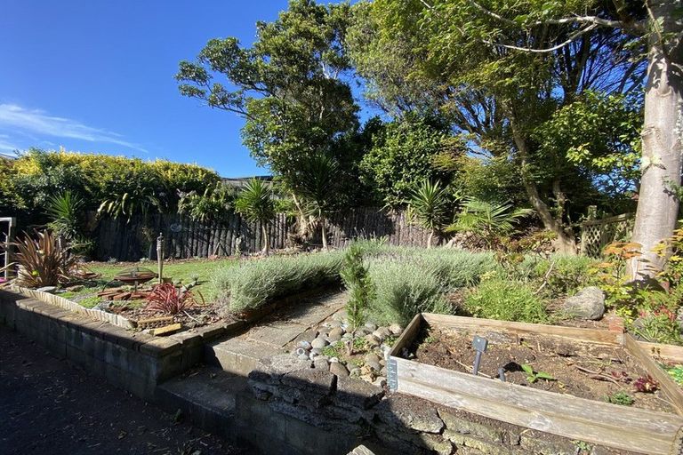 Photo of property in 35d Clearmont Crescent, Blagdon, New Plymouth, 4310
