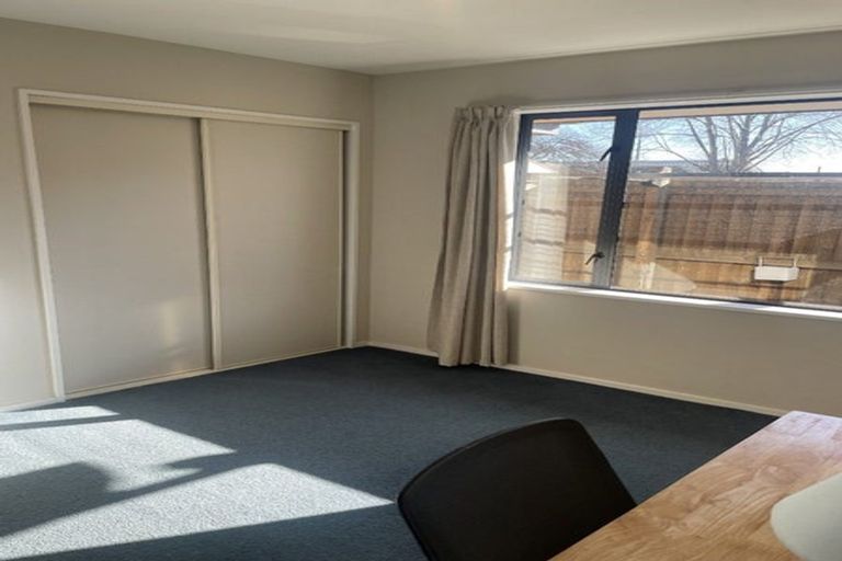 Photo of property in 61 Parade Court, Addington, Christchurch, 8024