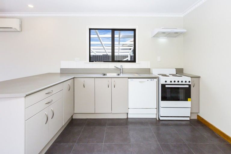 Photo of property in 379 Cambridge Terrace, Naenae, Lower Hutt, 5011
