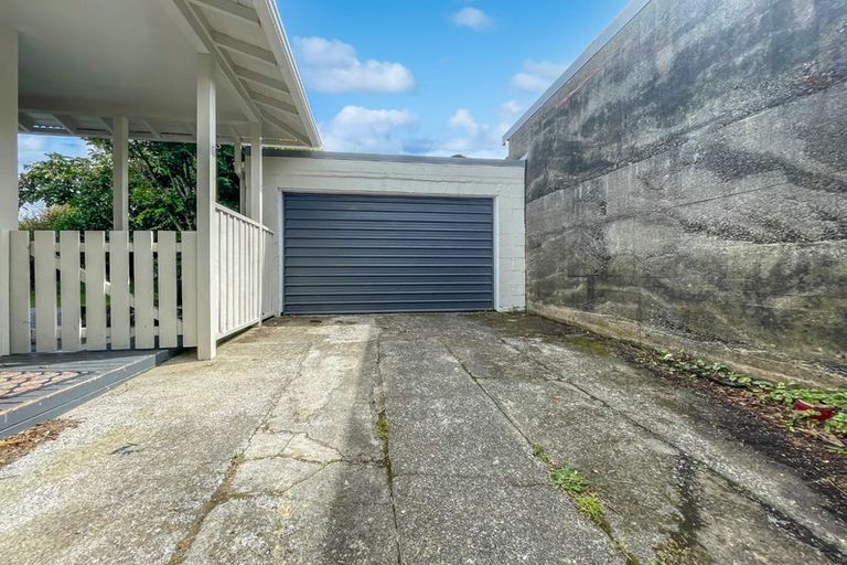 Photo of property in 25 Chamberlain Road, Karori, Wellington, 6012