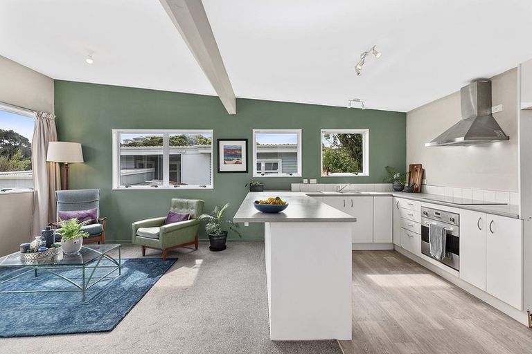 Photo of property in 5a Mepham Place, Ranui, Porirua, 5024