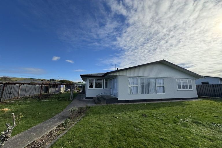 Photo of property in 6 Oxford Street, Taradale, Napier, 4112