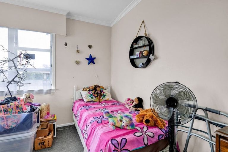 Photo of property in 13 Dixon Avenue, Hawera, 4610