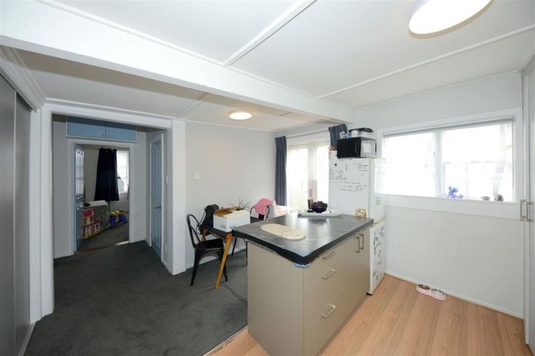 Photo of property in 1/32 Mackworth Street, Woolston, Christchurch, 8062