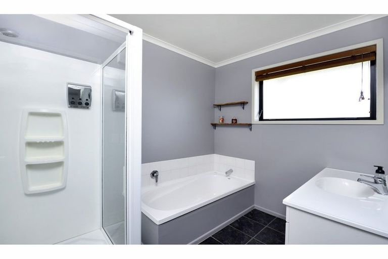 Photo of property in 10 Hollybush Drive, Brightwater, 7022