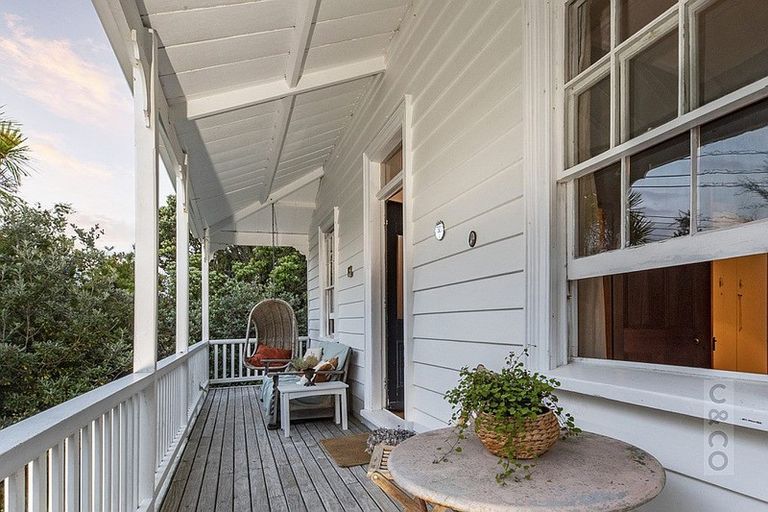 Photo of property in 4 Gow Street, Helensville, 0800