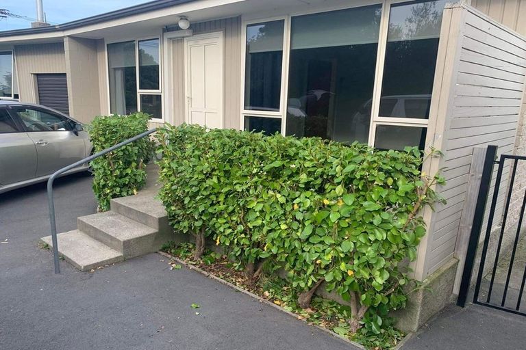 Photo of property in 56 Sturrocks Road, Redwood, Christchurch, 8051