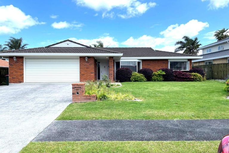 Photo of property in 14 Chippewa Place, Conifer Grove, Takanini, 2112