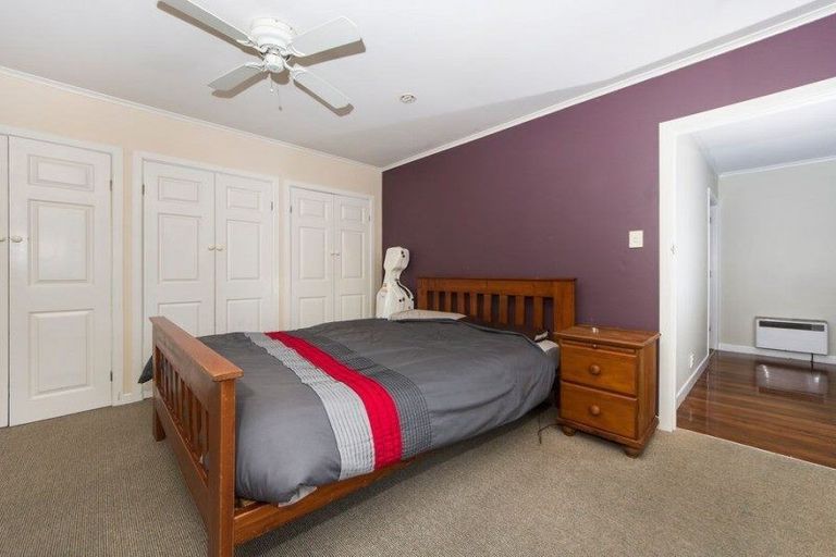 Photo of property in 96 Manuka Road, Bayview, Auckland, 0629