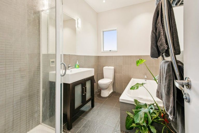 Photo of property in 184 Buckley Road, Southgate, Wellington, 6023