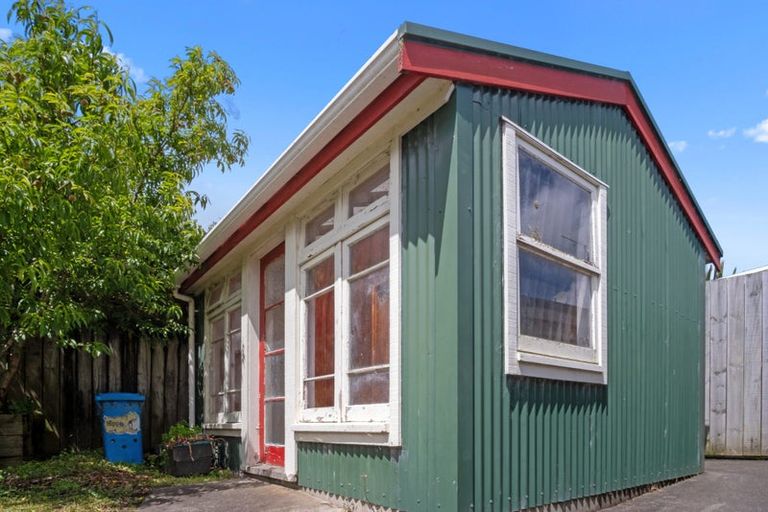 Photo of property in 71b Commercial Road, Helensville, 0800