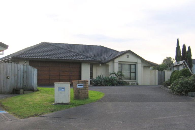 Photo of property in 1/11 Carniew Place, Dannemora, Auckland, 2016