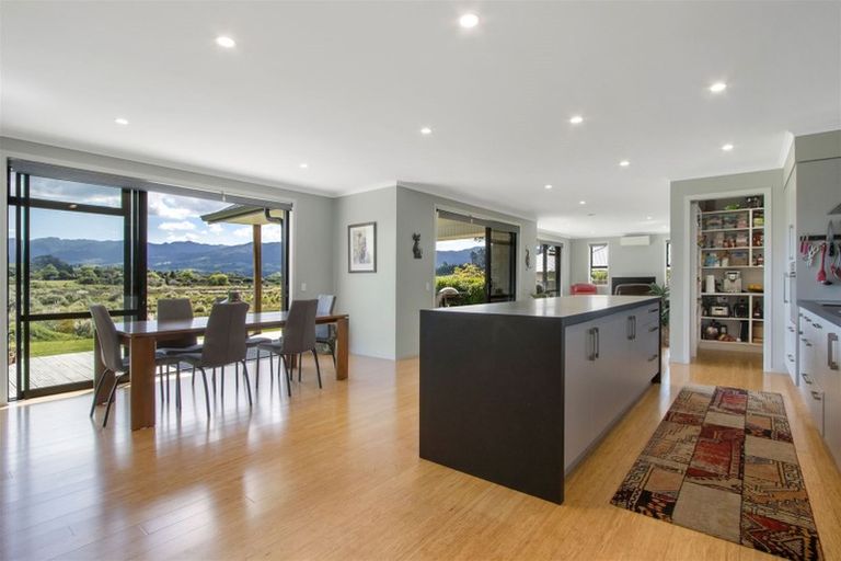 Photo of property in 13 Riverside Place, Katikati, 3129