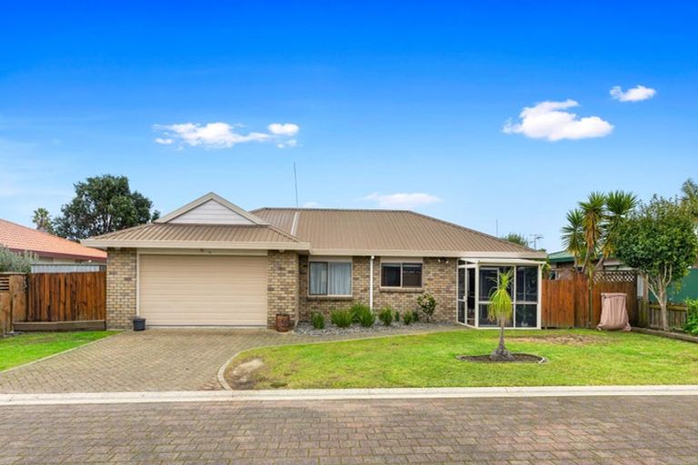 Photo of property in 72 Evans Road, Papamoa Beach, Papamoa, 3118