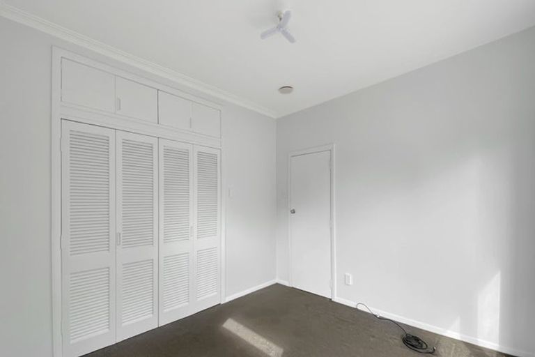 Photo of property in 24 Hillcrest Road, Papatoetoe, Auckland, 2025