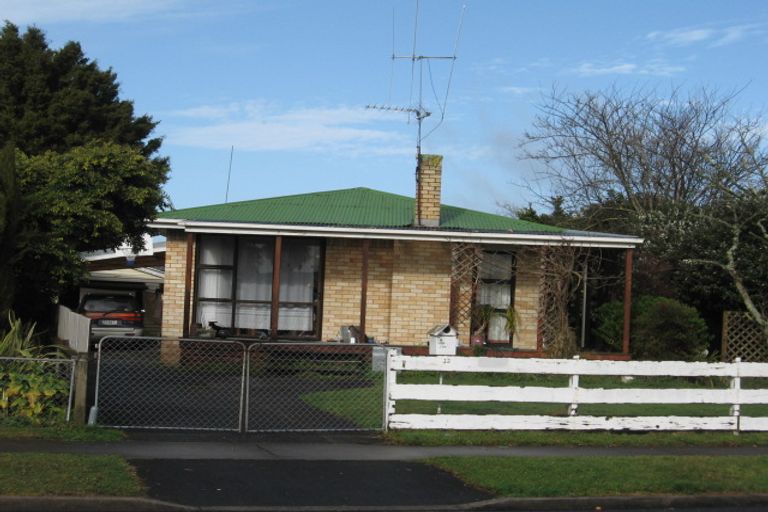 Photo of property in 33 Coleridge Drive, Enderley, Hamilton, 3214