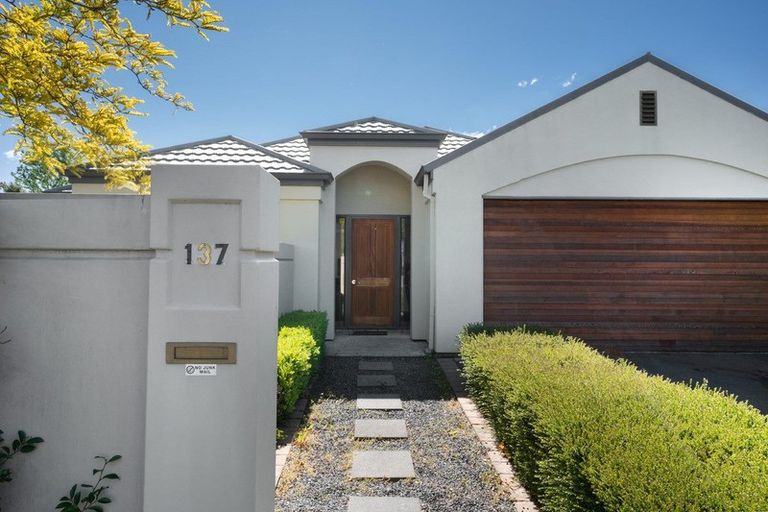 Photo of property in 137 Mcfaddens Road, St Albans, Christchurch, 8052