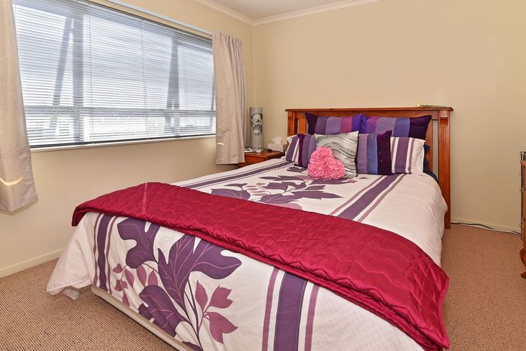 Photo of property in 2/17 Oakland Avenue, Papatoetoe, Auckland, 2025