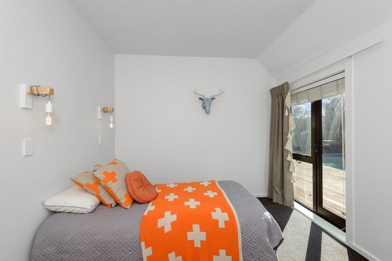 Photo of property in 24 Bannister Place, Ilam, Christchurch, 8053