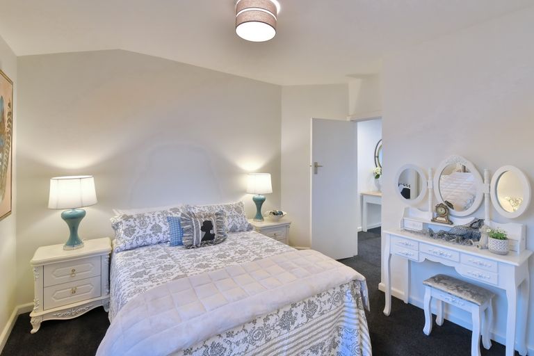 Photo of property in 70 Barrington Street, Somerfield, Christchurch, 8024