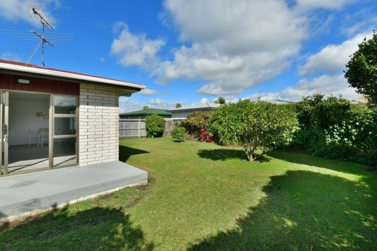 Photo of property in 2/26 Hatton Road, Orewa, 0931
