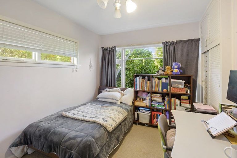 Photo of property in 10 Verran Place, Fendalton, Christchurch, 8052