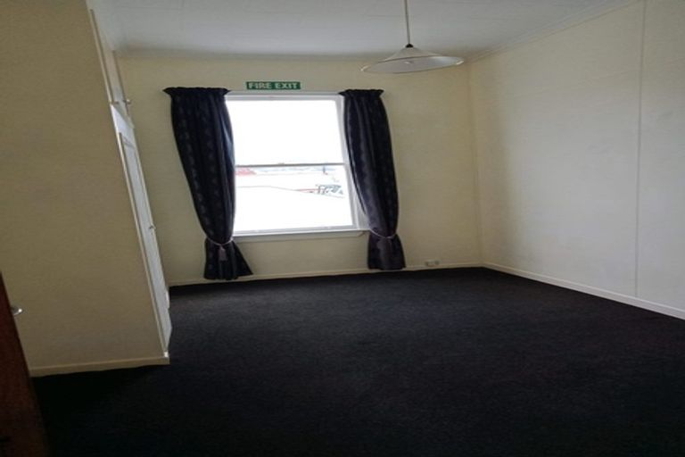 Photo of property in 5 Claremont Grove, Mount Victoria, Wellington, 6011