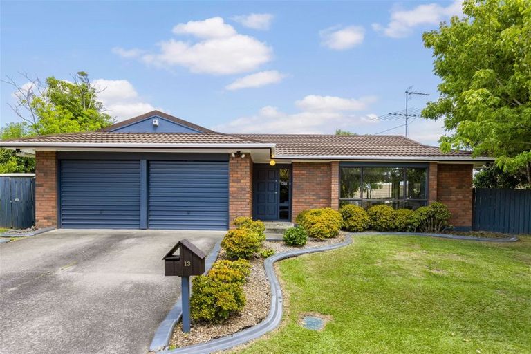 Photo of property in 13 Seneca Court, Golflands, Auckland, 2013