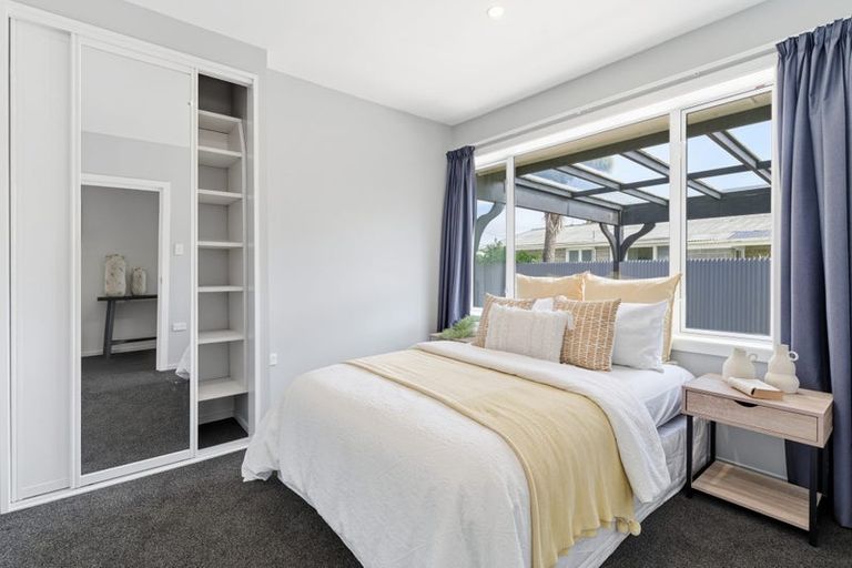 Photo of property in 77 Neill Street, Hornby, Christchurch, 8042